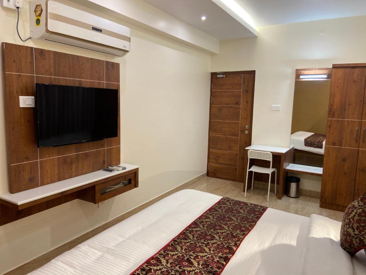 Le Shiv Executive Suite Theni Exterior foto
